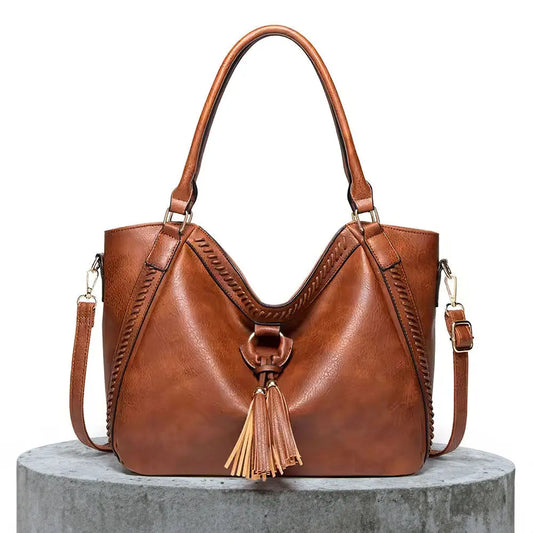 Nellie’s Elegant Sophistication | Shoulder Bag